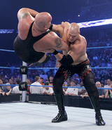 Kane Chokeslaming Big Show