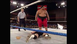 WWF Yokozuna vs Crush - WWE Monday Night Raw - Luta Livre