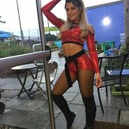 Taynara Conti - 35616700