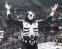 La Parka celebrates his win.