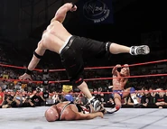 November 7, 2005 Raw.39.jpg (53 KB)