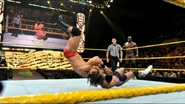 11-9-11 NXT 15.jpg (44 KB)