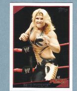 2009 WWE (Topps) Beth Phoenix (No.51)