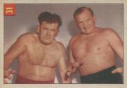 1954-1955 Parkhurst Wrestling Trading Cards Lee Henning (No.31)