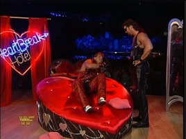 Heartbreak Hotel Debut