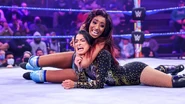 205 Live (January 28, 2022).5.jpg (113 KB)