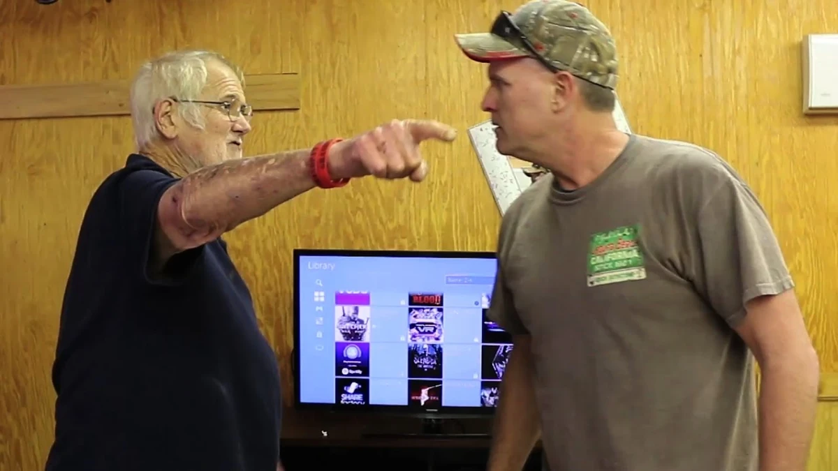 PSYCHO DAD VS ANGRY GRANDPA! | Psycho kid Wiki | Fandom