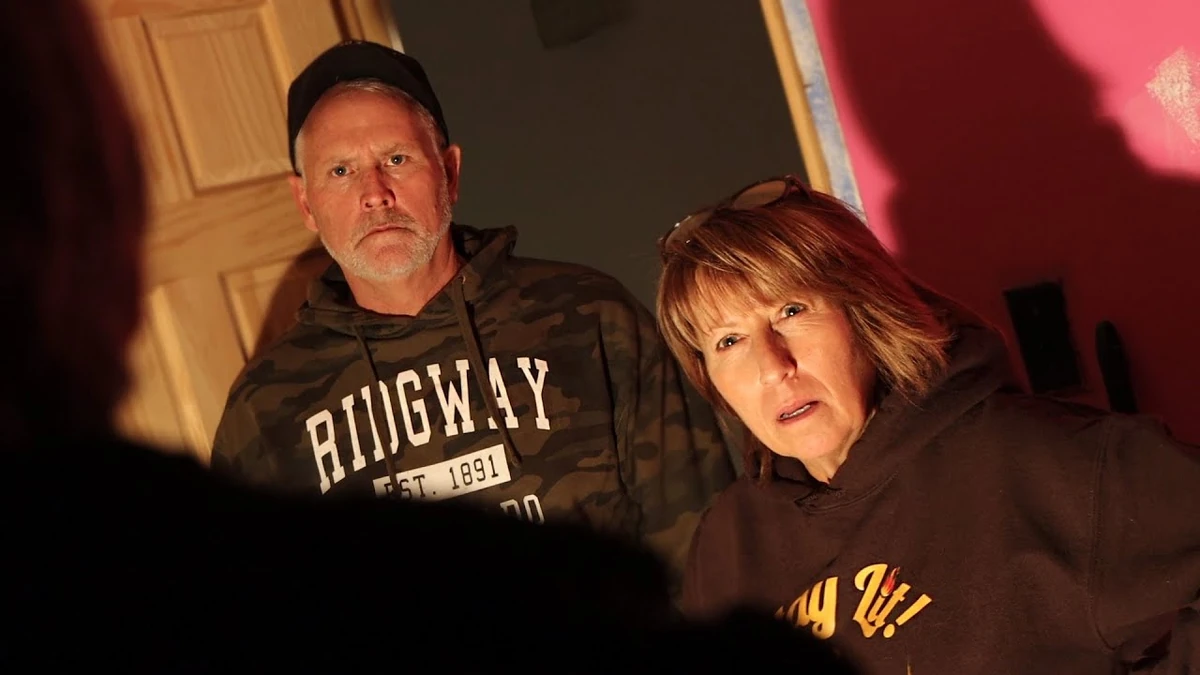 my parents react to my exgirlfriend's dad kicking me out. Psycho kid