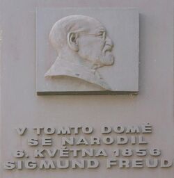 Sigmund Freud memorial plaque2