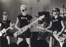 Devo-guitars-august-1979