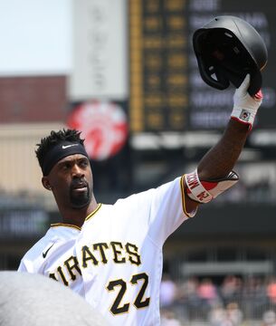 Phillies Andrew GIF - Phillies Andrew Mccutchen - Discover & Share