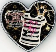Dear Crown KISS Border T-Shirt
