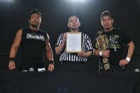 Contract signing between champion Masaaki Mochizuki and challanger Ben-K