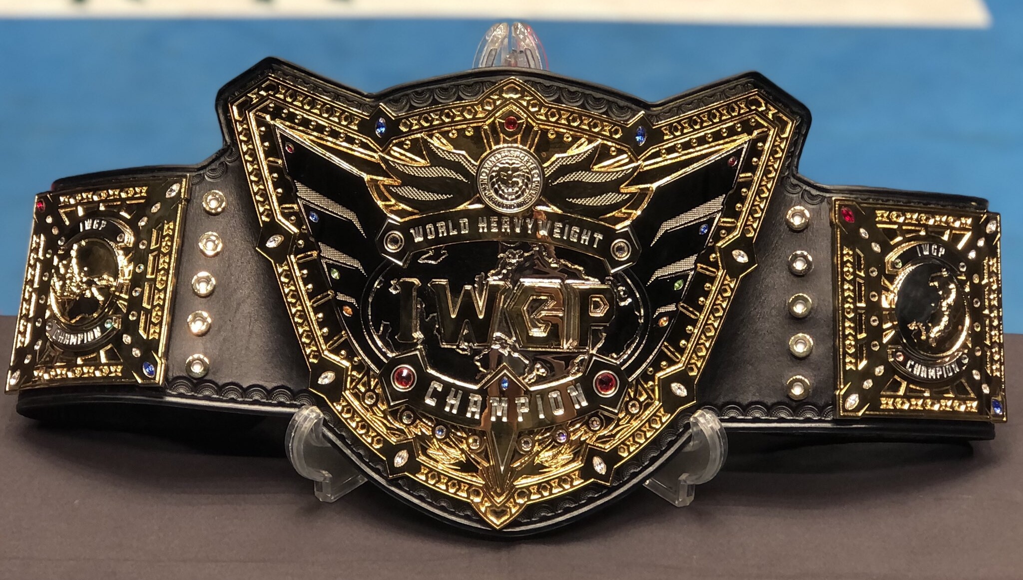 Титулы которые носили. IWGP Heavyweight Championship. IWGP World Heavyweight. World Heavyweight Championship. Титулы NJPW.