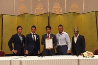 Contract signing between champions CK-1 (CIMA and Dragon Kid) and challangers DoiYoshi (Naruki Doi and Masato Yoshino)