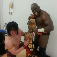 Hulk and Uhaa as Open The Twin Gate Champions