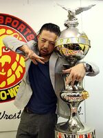 Nakamura as the winner of the 2014 New Japan Cup