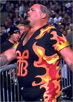 Бам бам бигелоу рестлер. Трэвис бигелоу. Бэм бэм бигелоу. Bam bam bigelow. Трэвис бигелоу.