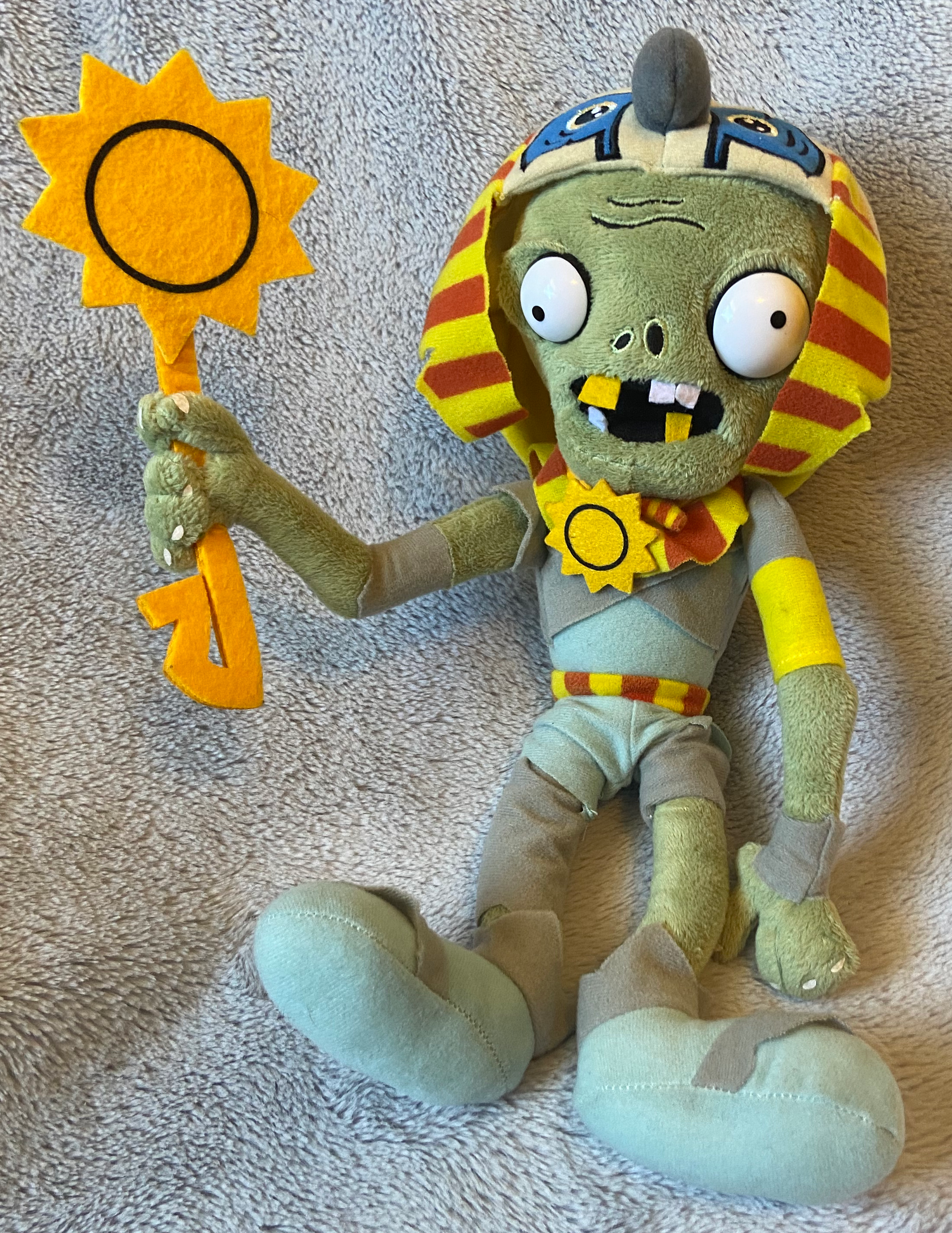 Plants Vs. Zombies Toy Action Figure / Rare Hard to Find /