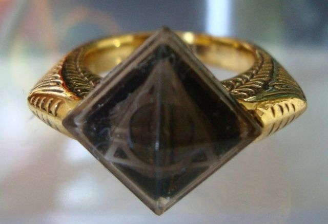 Bague de Gaunt Horcruxe Harry Potter