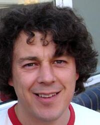 Alan Davies