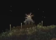 Shitshack seen from afar.png (35 kB) Vista desde la distancia en la noche