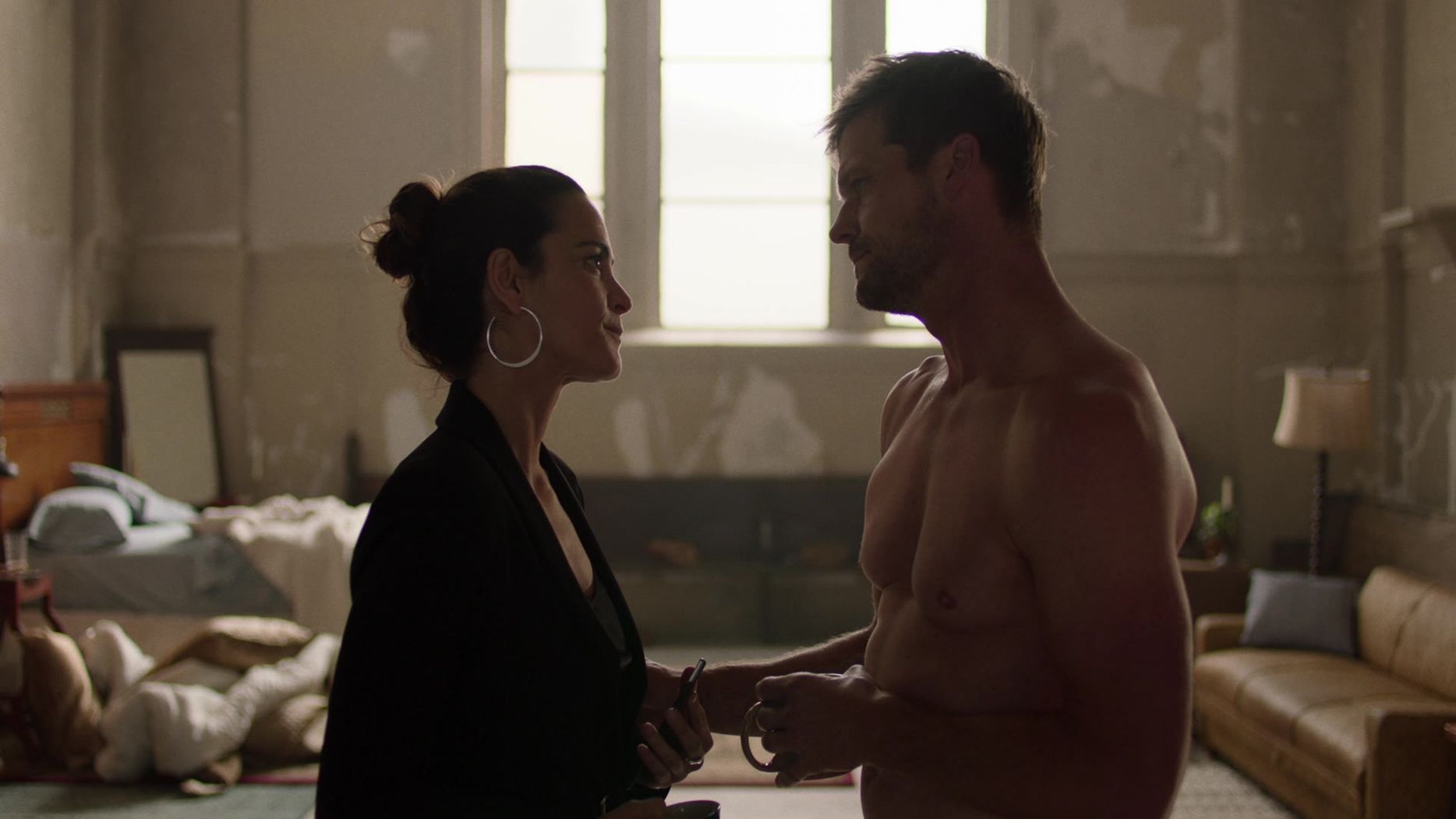 Queen Of The South Season 4 Episode 7 Review Amores Perros Tv Fanatic