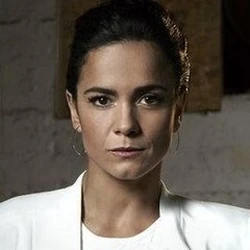 The Queen Of The South Queen Of The South Wiki Fandom