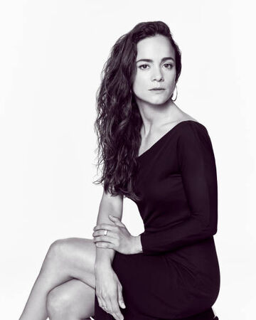 Alice braga photos