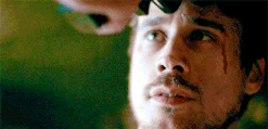 James with a gun to his head. un pacto con el diablo. gargoyles42.gif