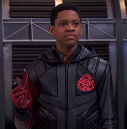 Leo Dooley, Disney XD's Lab Rats Wiki