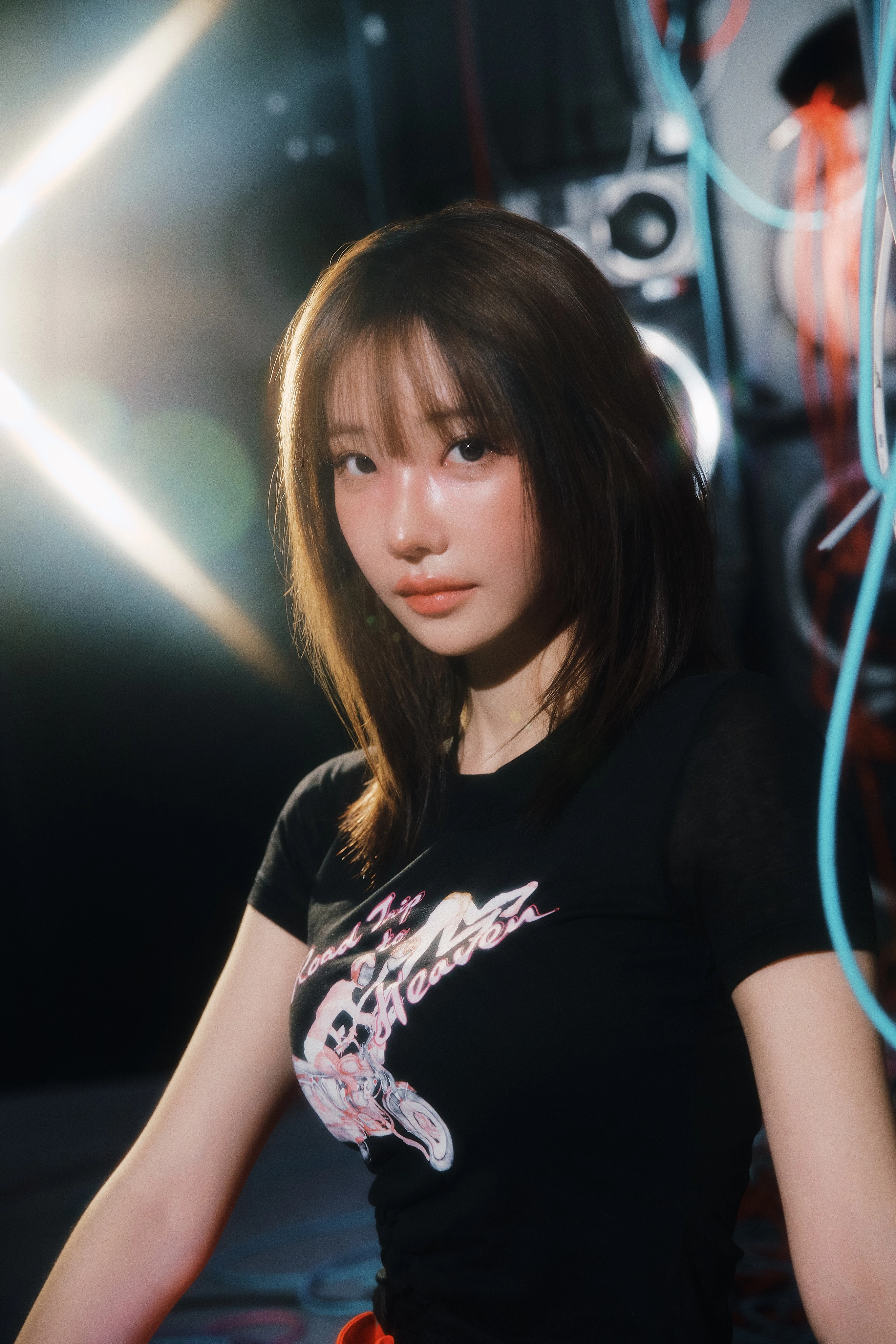 洋楽 QWER CHODAN MAGENTA HINA SYEON Magenta, Siyeon, Hina and Chodan of band QWER perform onstage