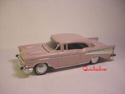 1957 シェビー ベルエア ミニカー  Racing champions 1957 Chevrolet Bel Air Hardtop Silver Metallic with White