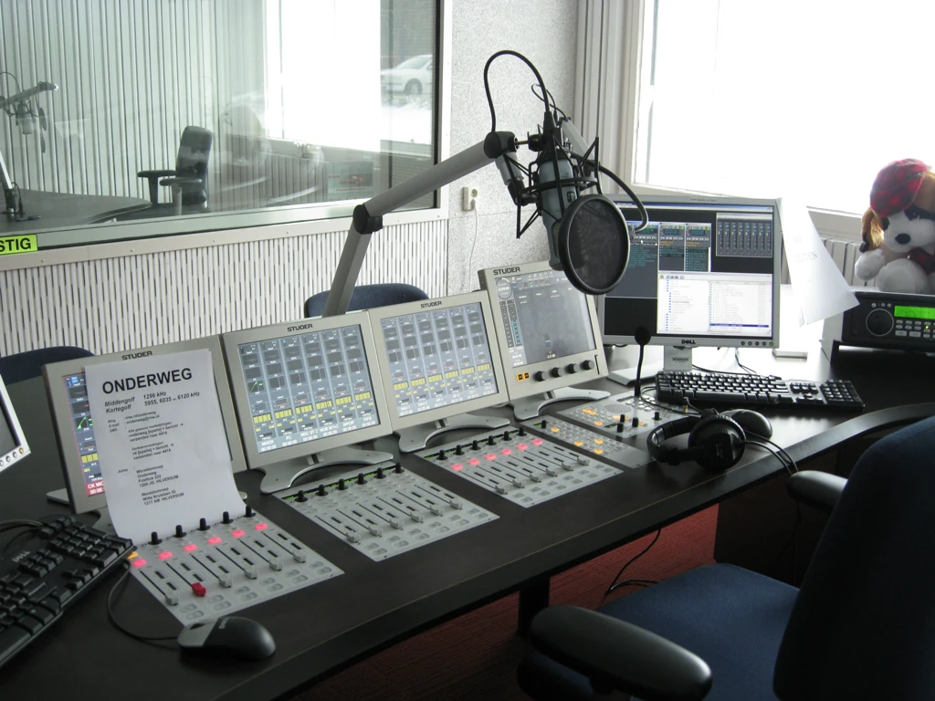 Emisora Radio Fans Fandom