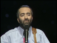 Raffi humming