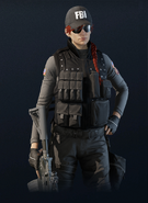 Ash armed with an R4-C (Chimera)