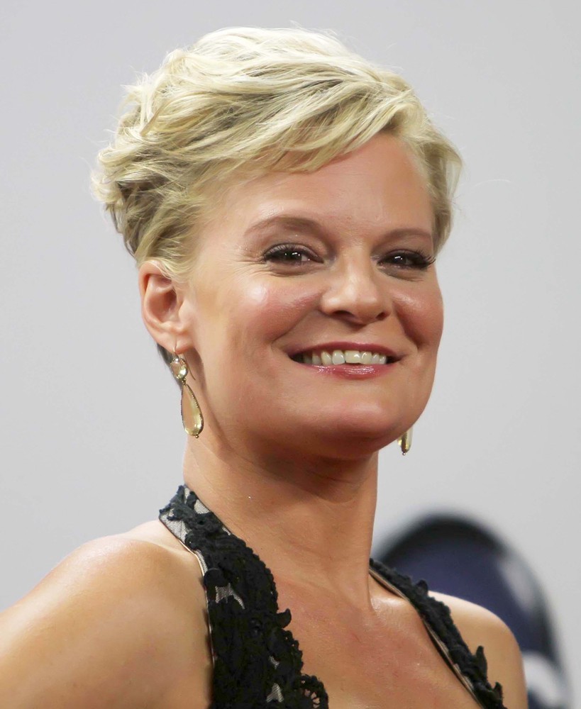Martha Plimpton Wiki Raising Hope Fandom