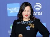 Jennifer Tilly