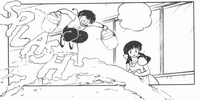 En Ranma evitant l'aigua que li tiren