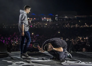 La batalla donde el argentino quedo afónico después de forzar mucho su voz  por las provocaciones mutuas antes de la batalla