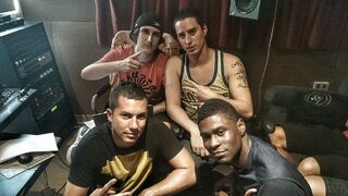 Porta con Chus, Isusko y Eddie Mv (2014)