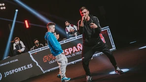  vs  I Rompen el récord de PTB total en una batalla formato FMS, con un total de 843.