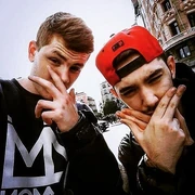 Zasko junto a uno de sus mejores amigos, BTA. Ambos forman la fusión "BTAMÁSTER".