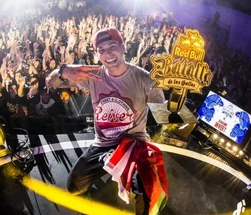 INVERT, campeón internacional 2014.jpg (96 kB) Invert (España) en 2014.