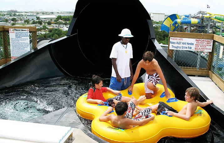 rapids water park black thunder