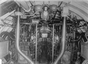 'Guts' of a REAL submarine. Complex, ain't it ???