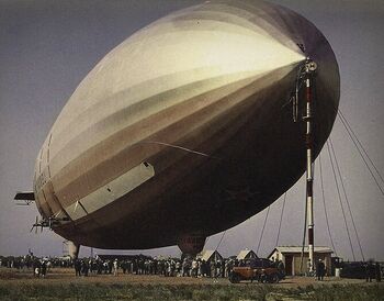 Streamlined-airship