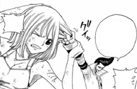 Girafe grabbing Elie