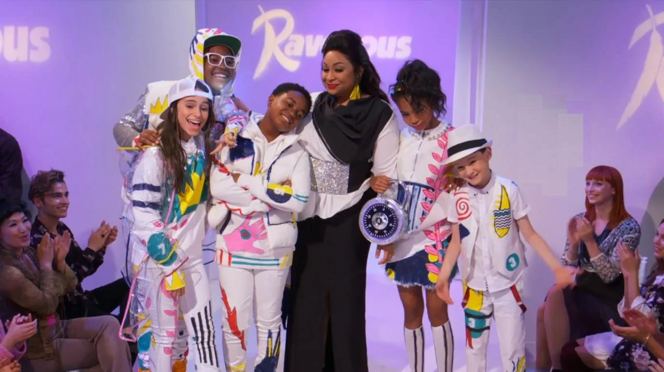 karen malina white | THAT'S ENTERTAINMENT! | Page 2, image size:1365x765