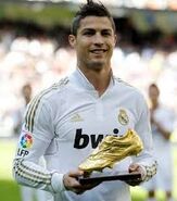 Cr7 con su bota de oro